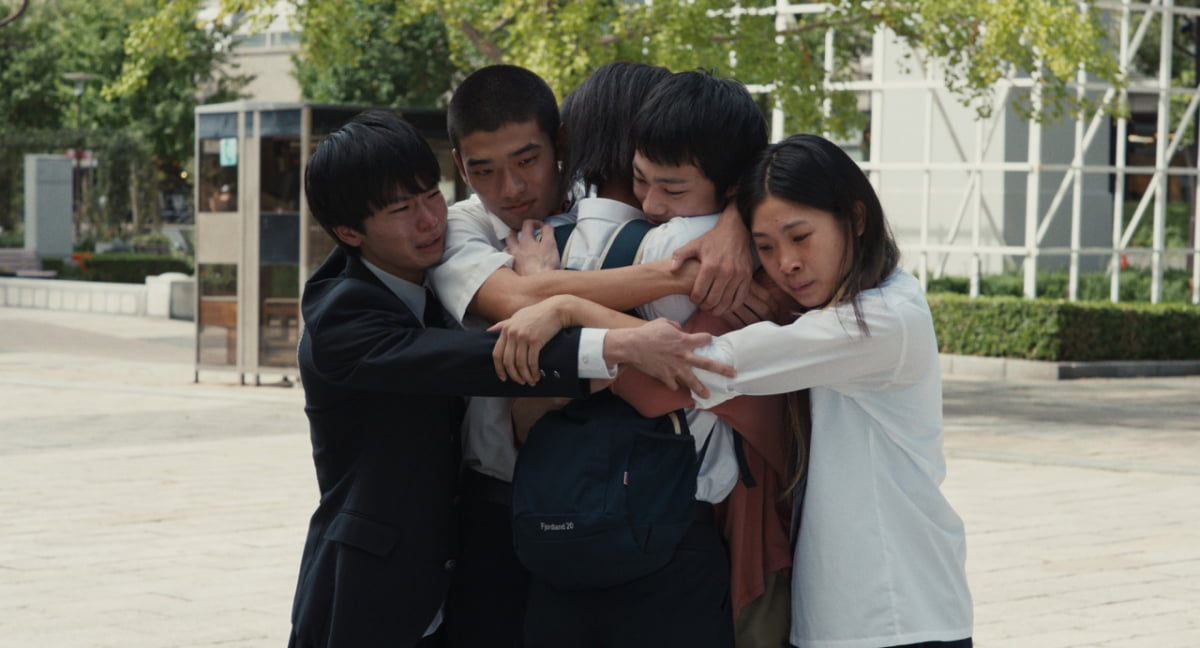 HappyEnd Still 1